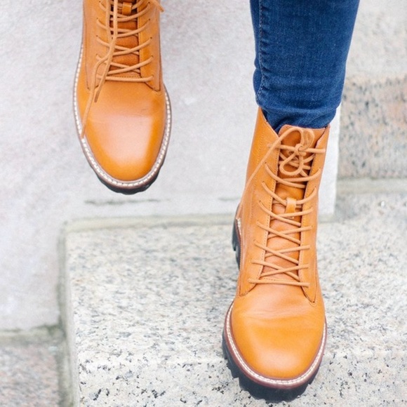 Madewell The Citywalk Lugsole Lace-Up Boot, English Saddle - Picture 12 of 12
